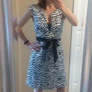 White House Black Market Size 0 Leopard